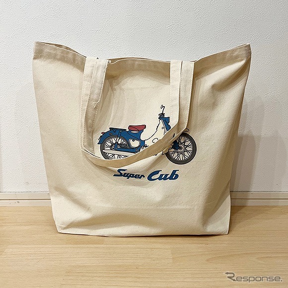 スーパーカブ トートバッグ《写真提供 フェイス》