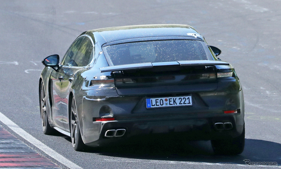ポルシェ パナメーラ 次期型プロトタイプ(スクープ写真)《APOLLO NEWS SERVICE》