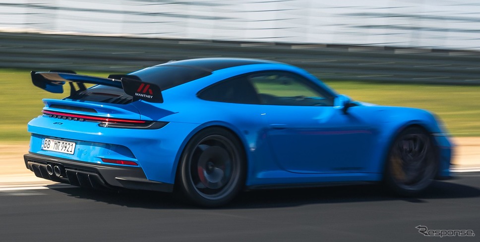 ポルシェ 911 GT3 新型の純正オプション「マンタイパフォーマンスキット」装着車《photo by Porsche》