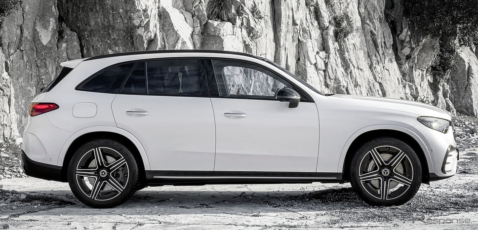 メルセデスベンツ GLC 新型のPHV《photo by Mercedes-Benz》