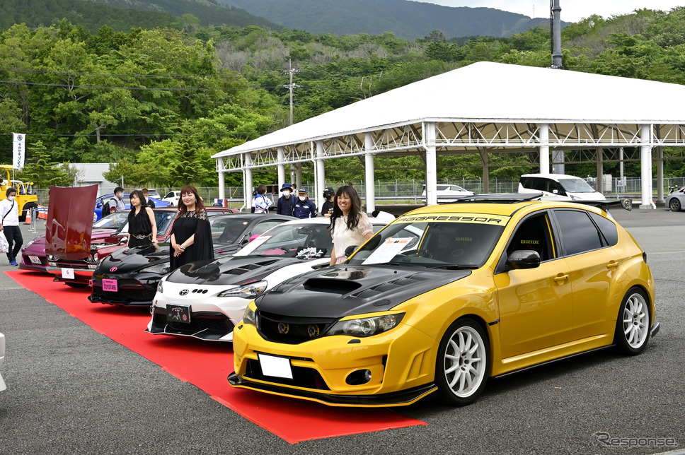 GIRLS CAR COLLECTIONコンテストの様子《写真撮影 雪岡直樹》