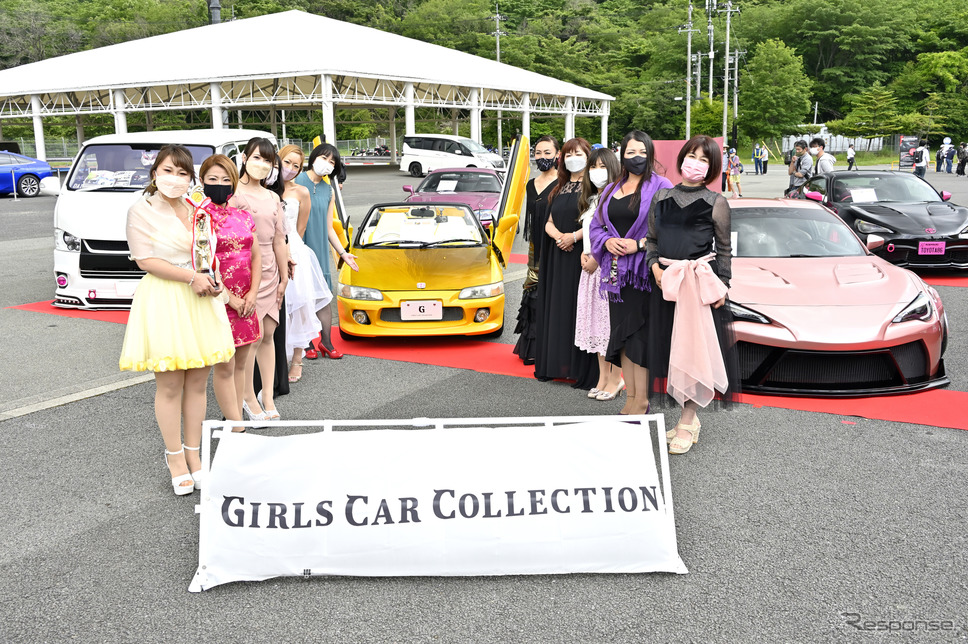 GIRLS CAR COLLECTIONコンテストの様子《写真撮影 雪岡直樹》