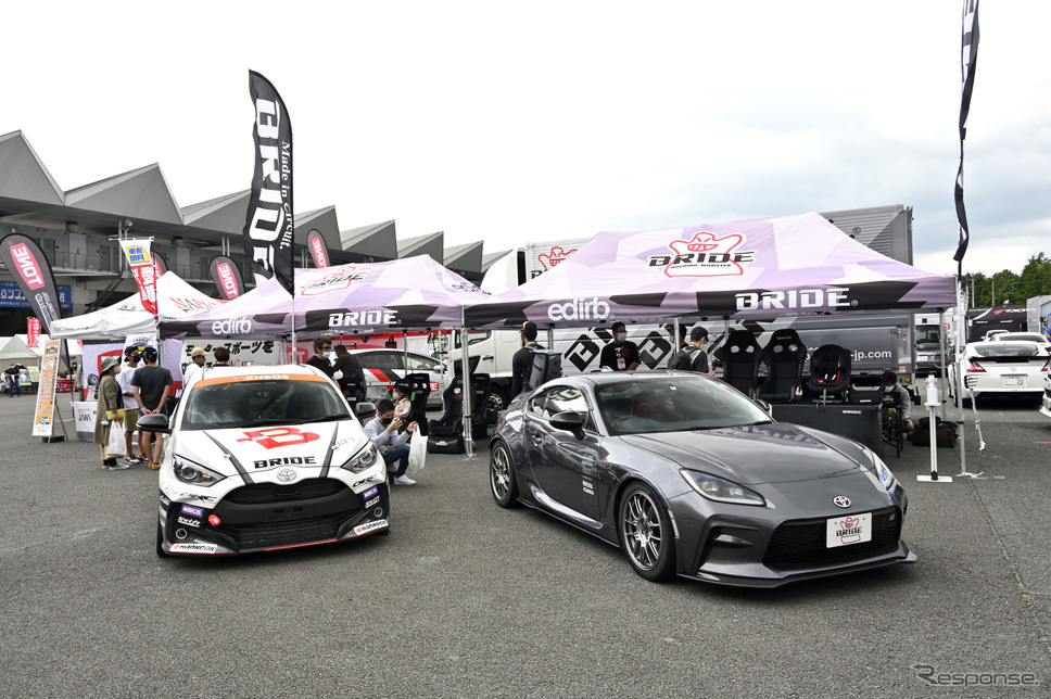 NAPAC加盟メーカーの展示《写真撮影 雪岡直樹》