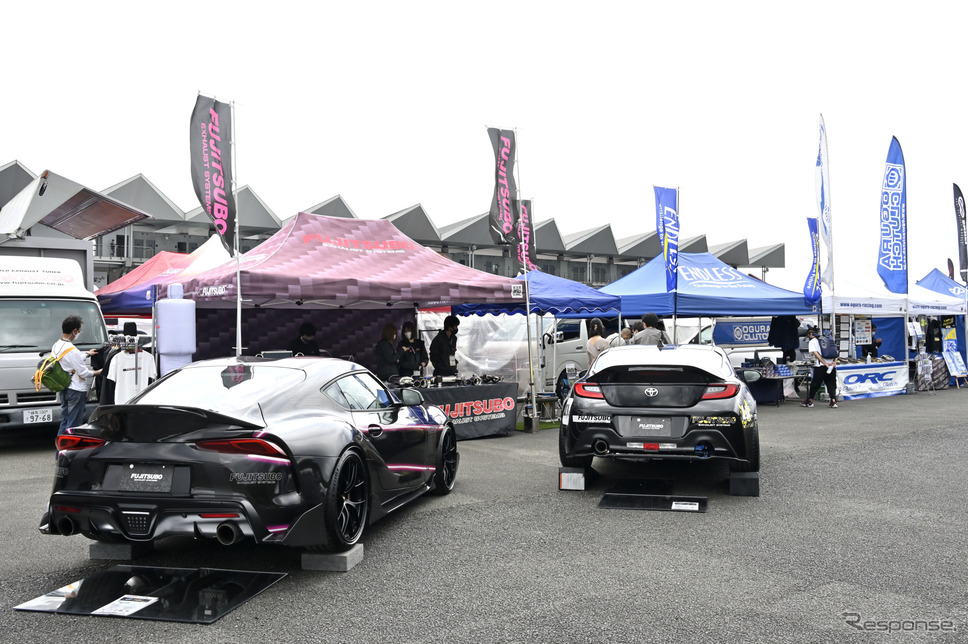 NAPAC加盟メーカーの展示《写真撮影 雪岡直樹》