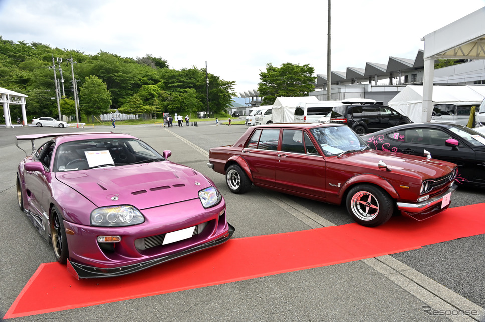 GIRLS CAR COLLECTIONコンテストの様子《写真撮影 雪岡直樹》
