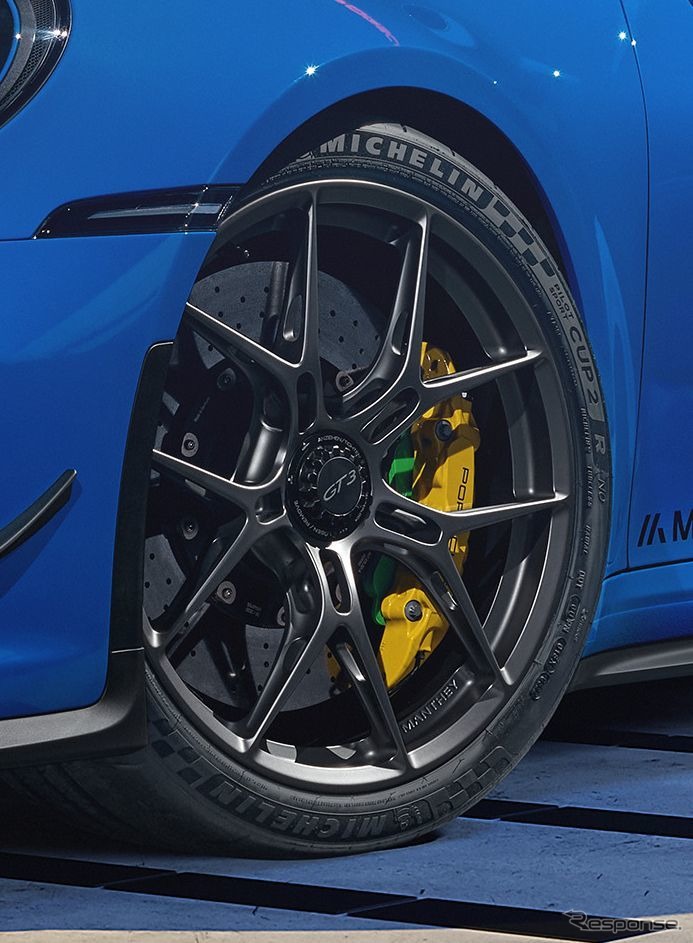 ポルシェ 911 GT3 新型の純正オプション「マンタイパフォーマンスキット」装着車《photo by Porsche》