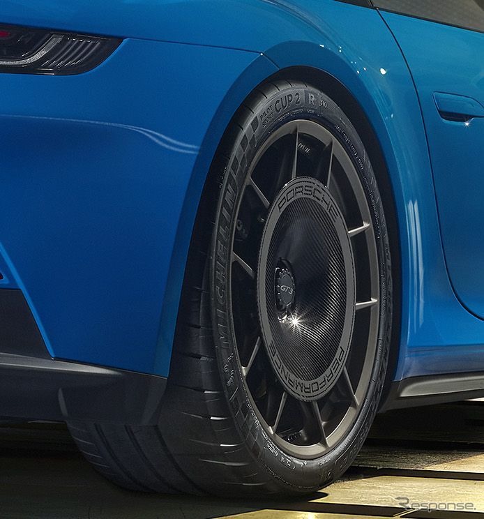 ポルシェ 911 GT3 新型の純正オプション「マンタイパフォーマンスキット」装着車《photo by Porsche》
