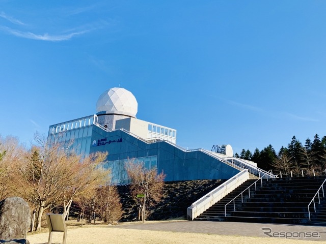 富士山レーダードーム館《写真提供 写真AC》