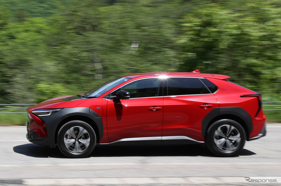 スバル ソルテラ《写真提供 トヨタ自動車、スバル》