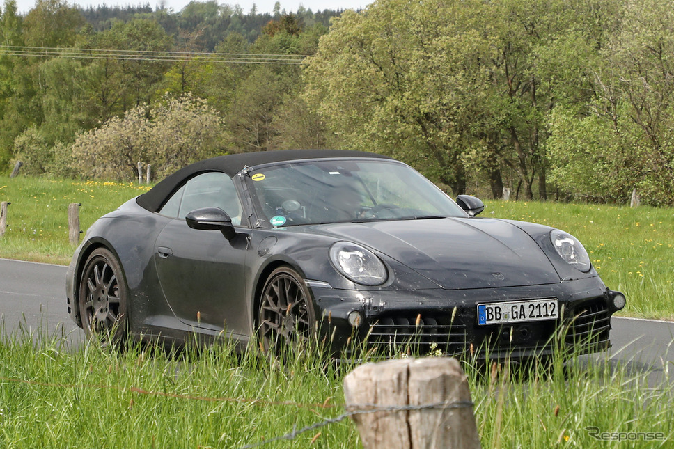 ポルシェ 911 クーペ&カブリオレ 改良新型プロトタイプ(スクープ写真)《APOLLO NEWS SERVICE》
