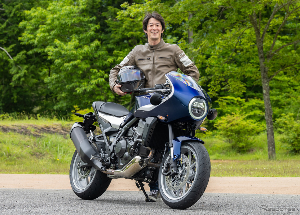 ホンダ ホーク11と伊丹孝裕氏《写真撮影 土屋勇人》