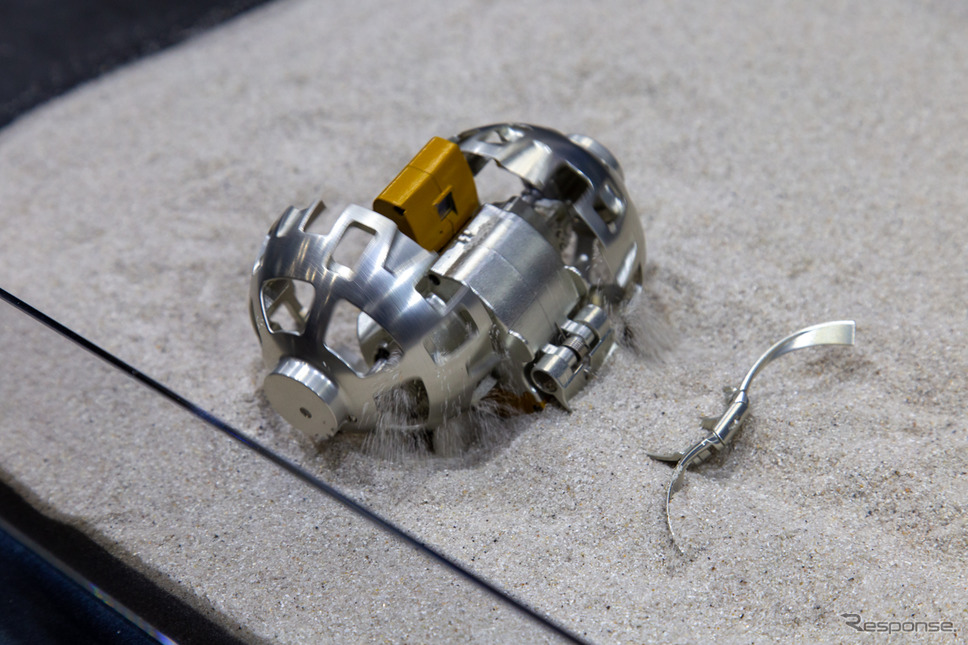 おもちゃ発の変形ロボットが月面探索!? 『SORA-Q』を一般公開