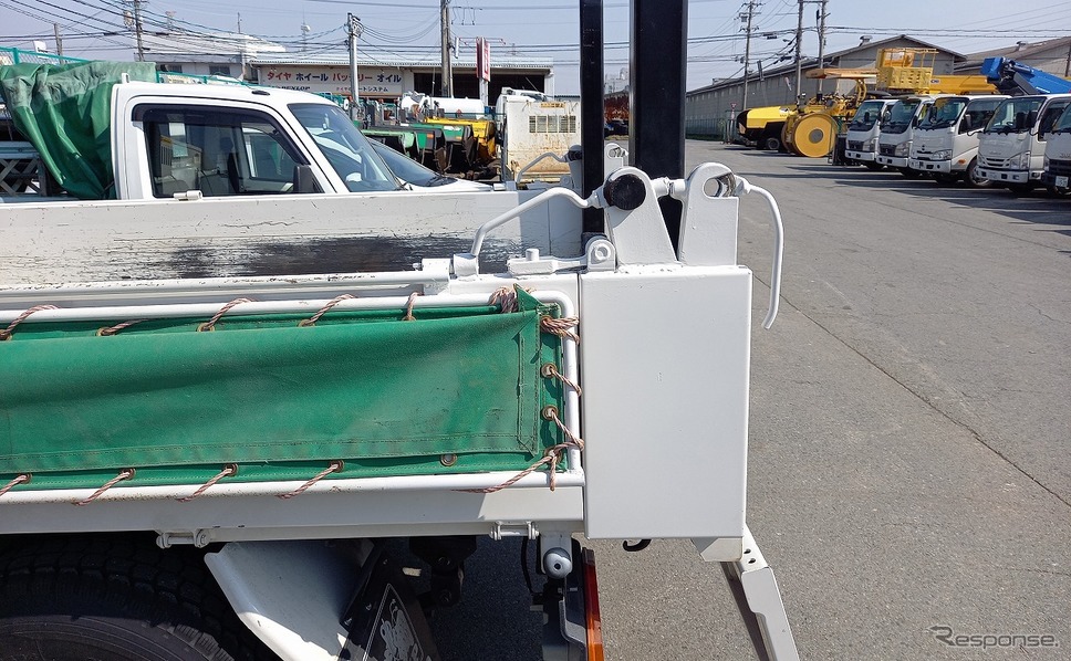 脱着式コボレーンシート《写真提供 アクティオ》