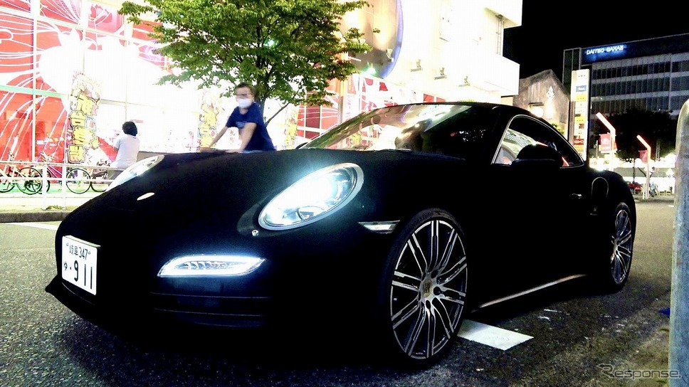 世界一黒い車(ポルシェ911)《写真提供 ピットワン》