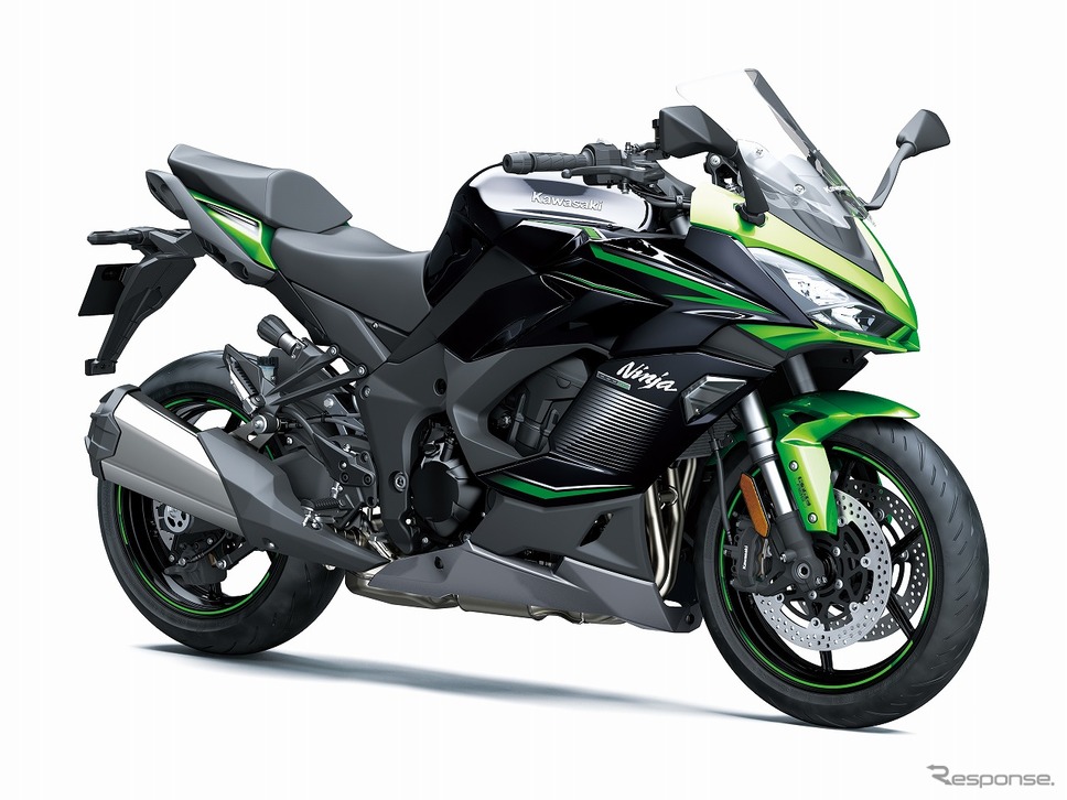 カワサキ Ninja 1000SX(エメラルドブレイズドグリーン×メタリックディアブロブラック)《写真提供 カワサキモータースジャパン》