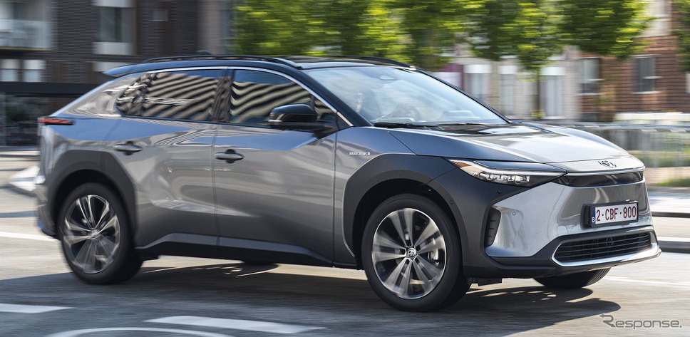 トヨタ bZ4X(欧州仕様)《photo by Toyota》