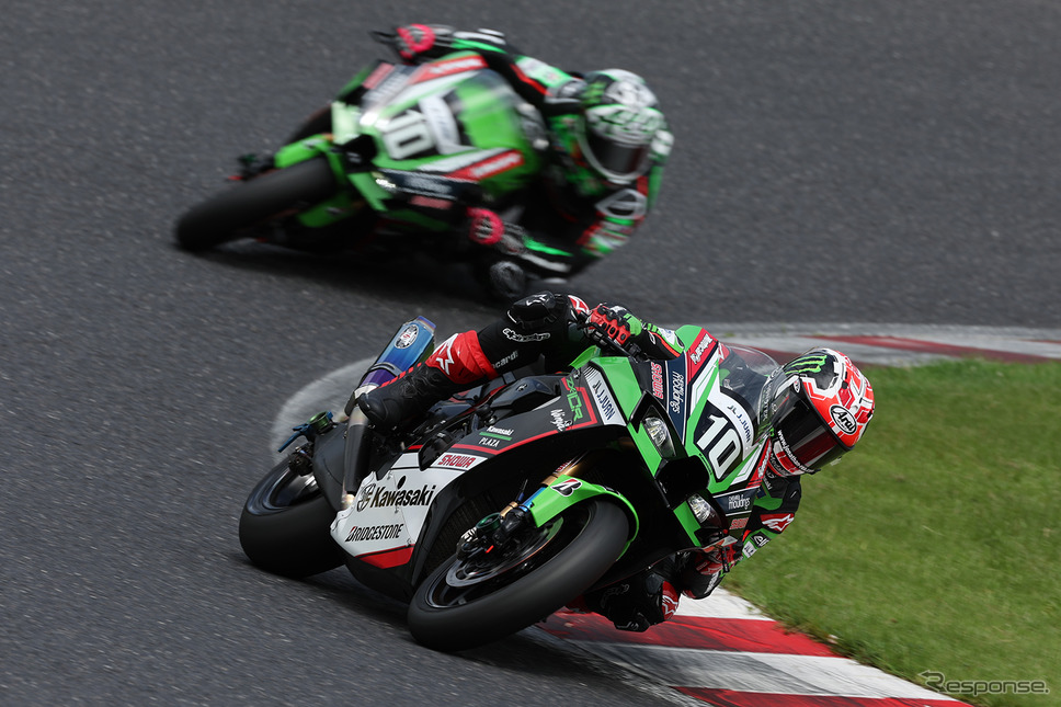 3番手の#10 Kawasaki Racing Team Suzuka 8H(ジョナサン・レイ/アレックス・ロウズ)《写真撮影 竹内英士》