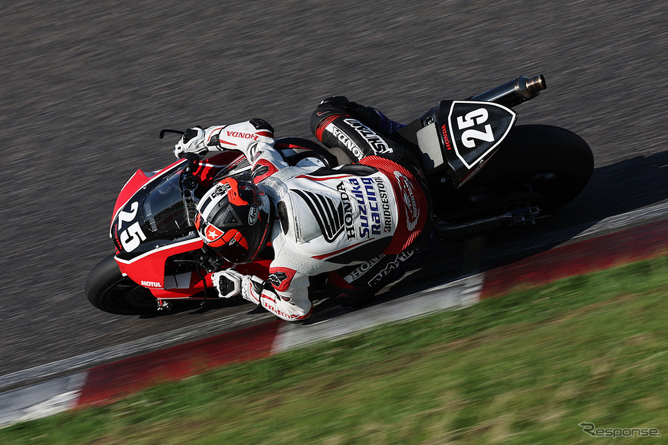 7番手の#25 Honda Sofukai Suzuka Racing(亀井雄大/杉山優輝/田所隼)《写真撮影 竹内英士》