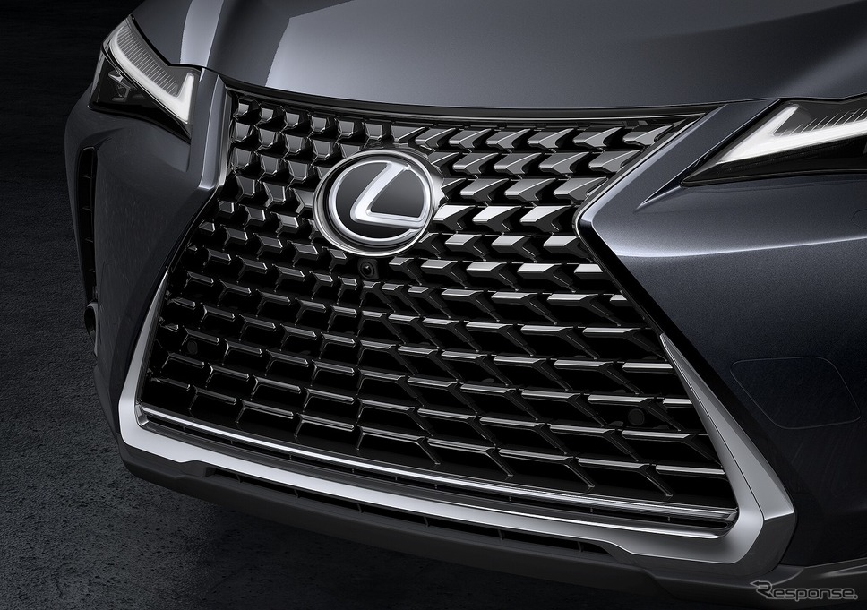 レクサス UXスピンドルグリル《写真提供 トヨタ自動車》