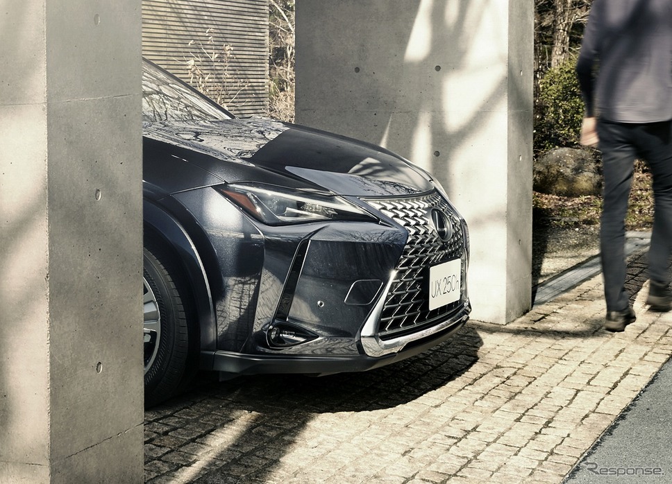 レクサス UX250h/UX200 グレイスフル エクスプローラー《写真提供 トヨタ自動車》