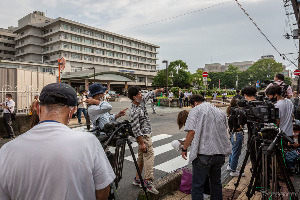 安倍元首相が収容された奈良県立医科大付属病院(7月8日)《Photo by Yuichi Yamazaki/Getty Images News/ゲッティイメージズ》