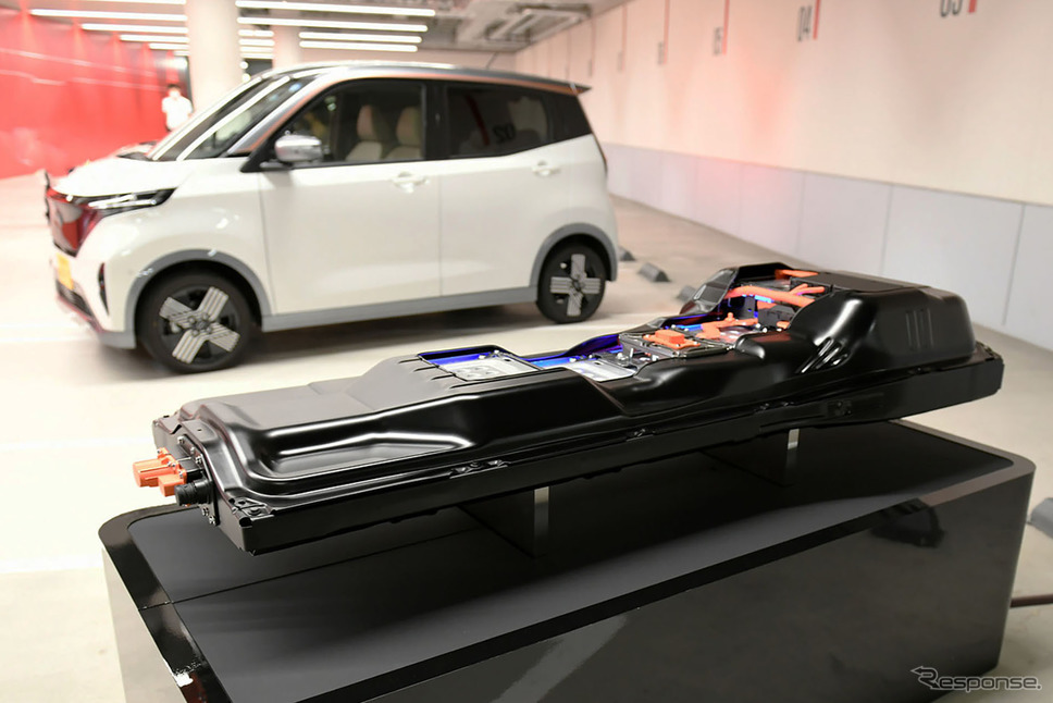 日産 サクラのバッテリー《写真撮影 九島辰也》