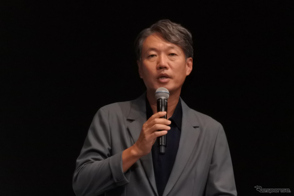 メルセデス・ベンツ日本 上野金太郎 社長《写真撮影 小松哲也》