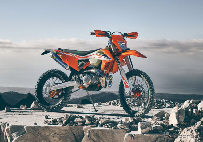 KTM 300 EXC《写真提供 KTM JAPAN》