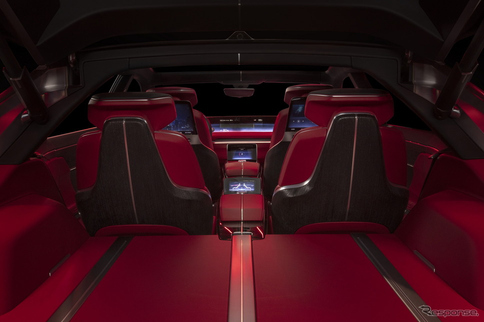 キャデラック・セレスティック のティザー写真《photo by Cadillac》