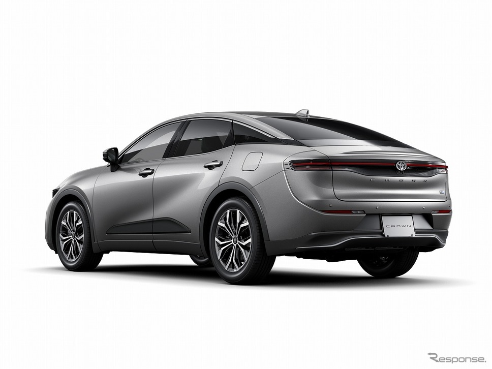 トヨタ クラウン(クロスオーバー) G アドバンスド(プレシャスメタル)<オプション装着車>《写真提供 トヨタ自動車》