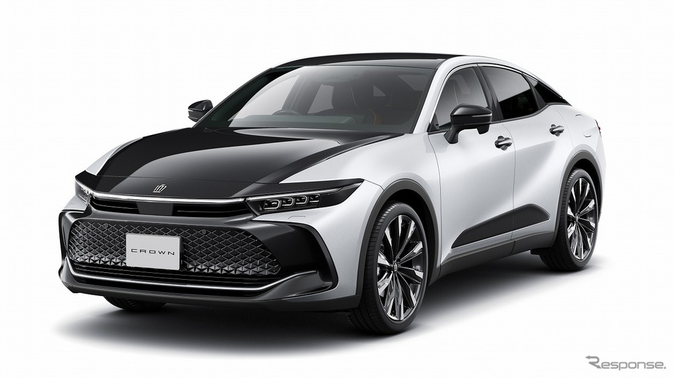 トヨタ クラウン(クロスオーバー) RS(ブラック×プレシャスホワイトパール)<オプション装着車>《写真提供 トヨタ自動車》