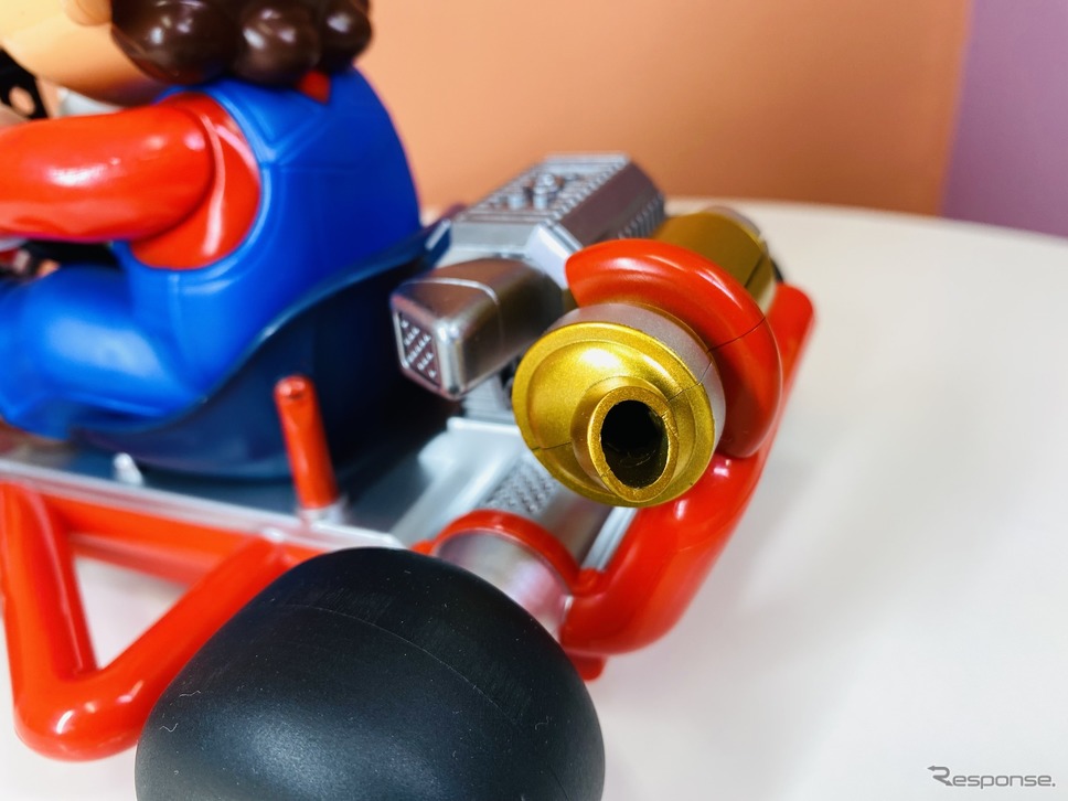 レーシングカート R/C マリオ TM & (c) 2022 Nintendo《写真提供 京商》