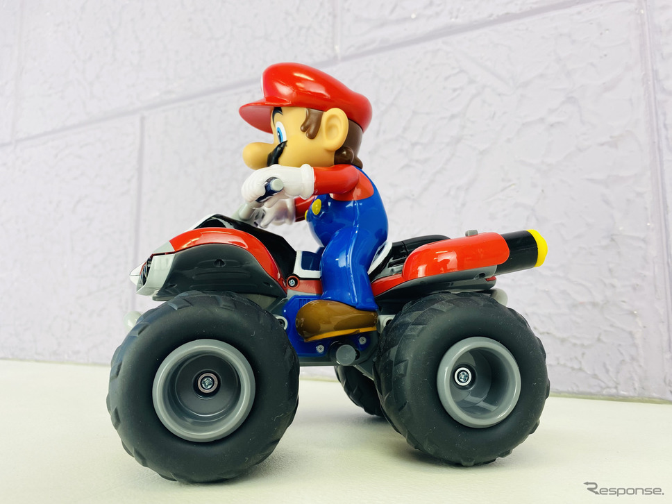 マリオカート バギー R/C(バッテリーPack) TM & (c) 2022 Nintendo《写真提供 京商》