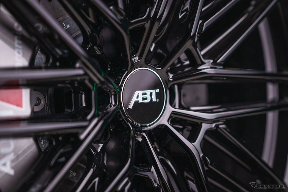 ABT RS3-R スポーツバック《photo by ABT Sportsline》