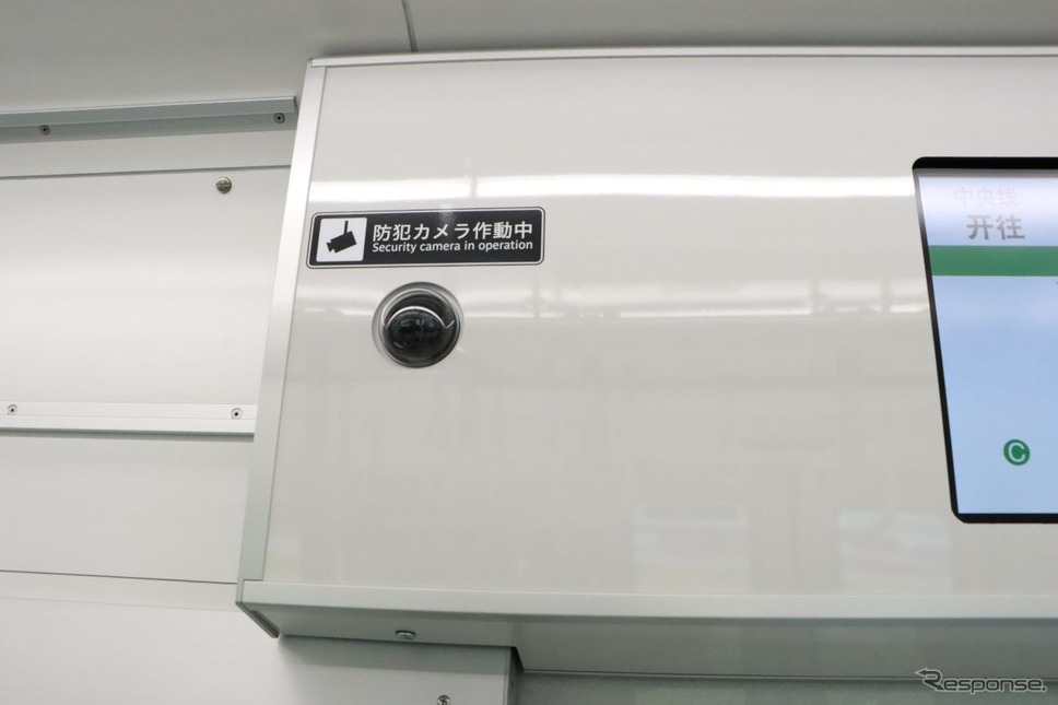 搭載されている車内防犯カメラ。《写真提供 大阪市高速電気軌道》