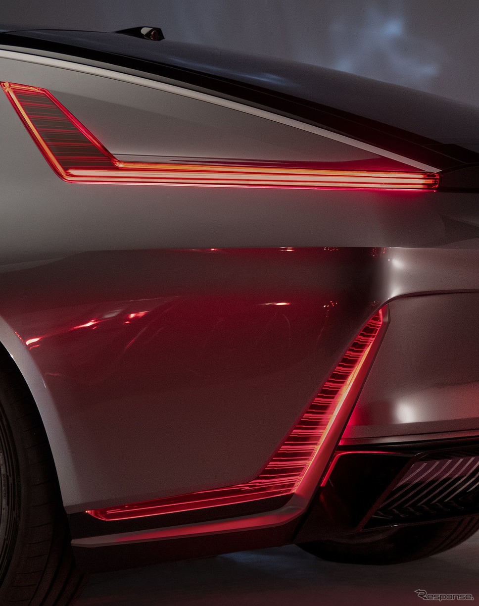 キャデラック・セレスティック のティザー写真《photo by Cadillac》