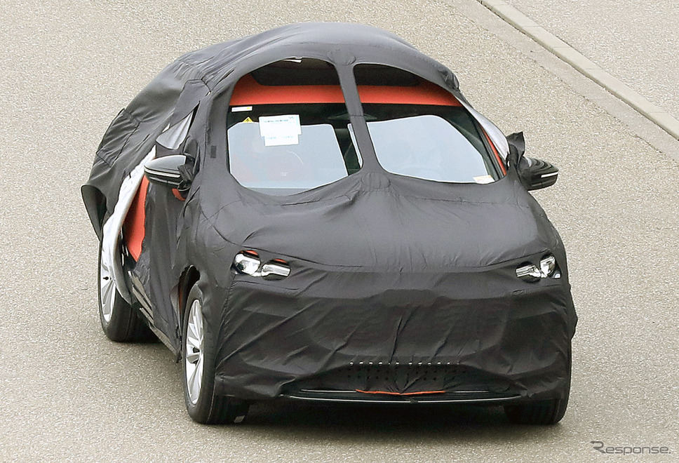 アウディ Q6 e-tron スポーツバック プロトタイプ(スクープ写真)《APOLLO NEWS SERVICE》