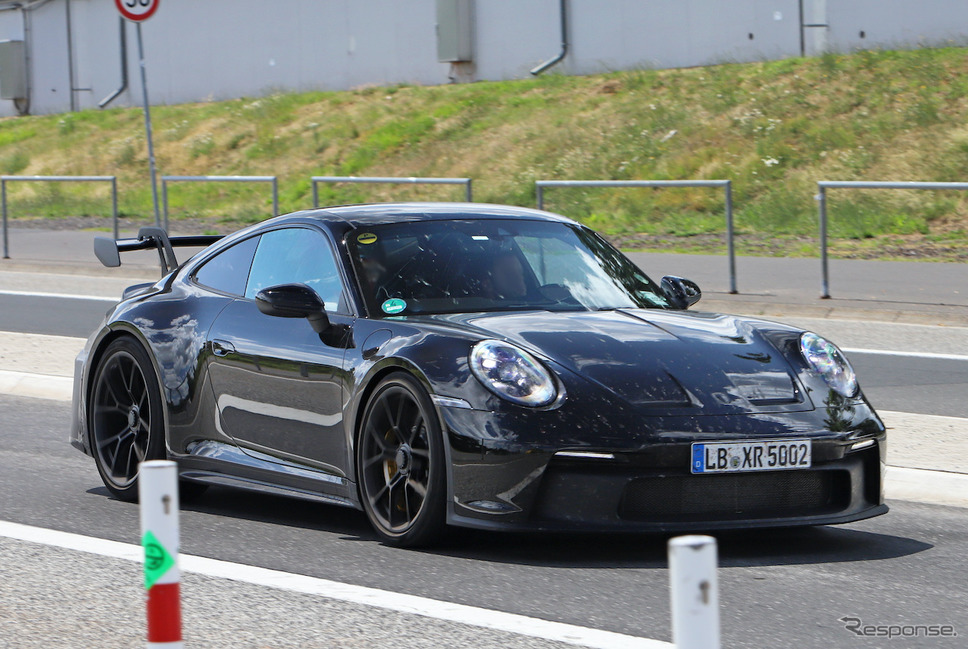ポルシェ 911 GT3 改良新型プロトタイプ(スクープ写真)《APOLLO NEWS SERVICE》