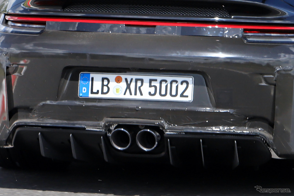 ポルシェ 911 GT3 改良新型プロトタイプ(スクープ写真)《APOLLO NEWS SERVICE》