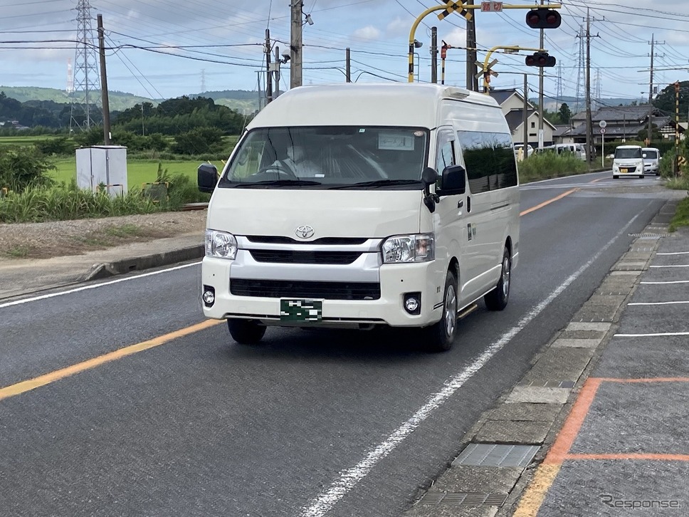 バス走行時《写真提供 シダックス》