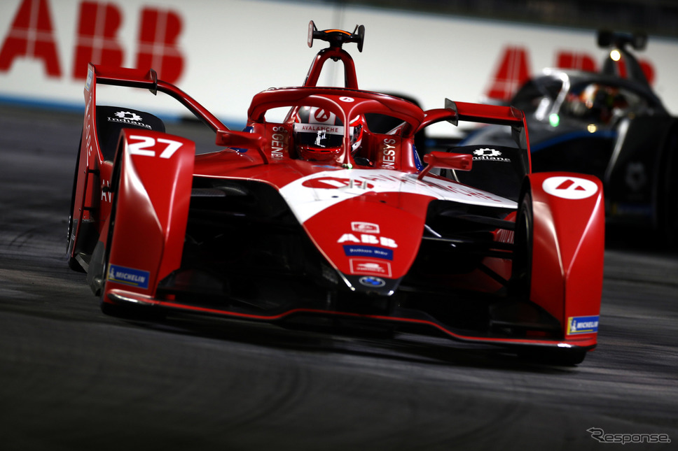 地元イギリス出身のジェイク・デニスが今季初勝利Formula E