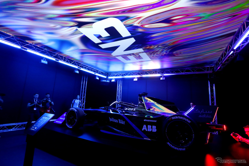 ナイトクラブ的な演出があちこちで見られたロンドンでのレースFormula E