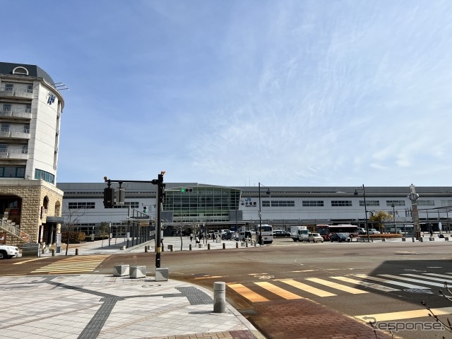 小松駅《写真提供 写真AC》
