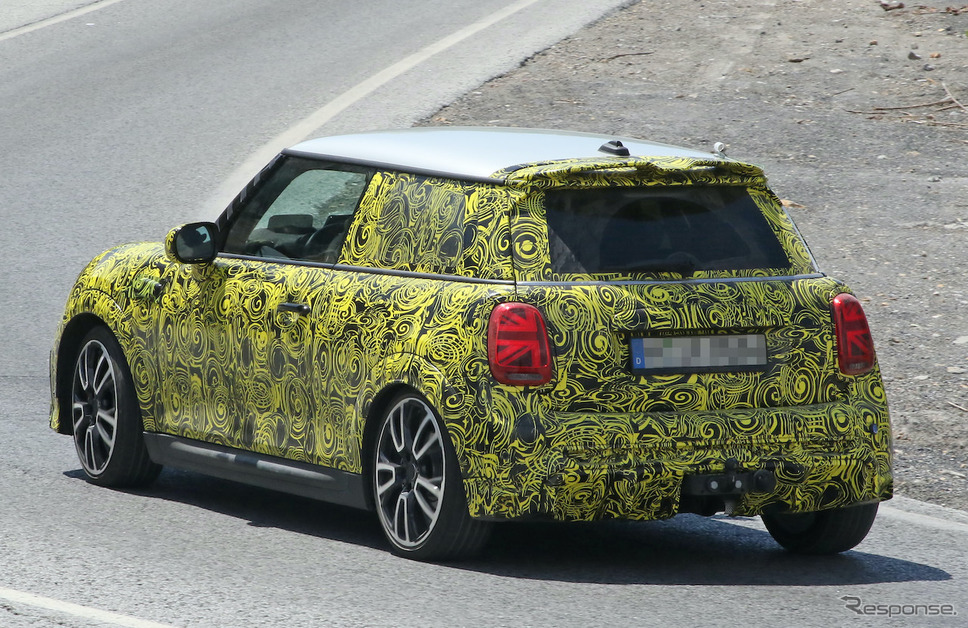 MINI JCW 改良新型プロトタイプ(スクープ写真)《APOLLO NEWS SERVICE》
