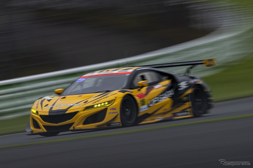 GT300クラス3位の#18 UPGARAGE NSX GT3(小林 崇志/太田 格之進)《写真撮影 益田和久》