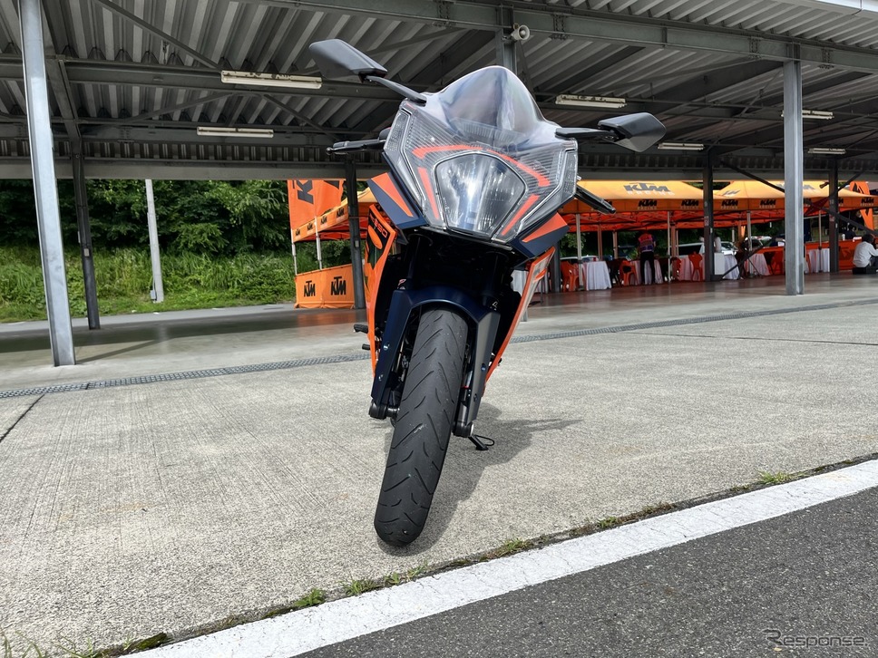 KTM RC390《写真提供 WITH ME》