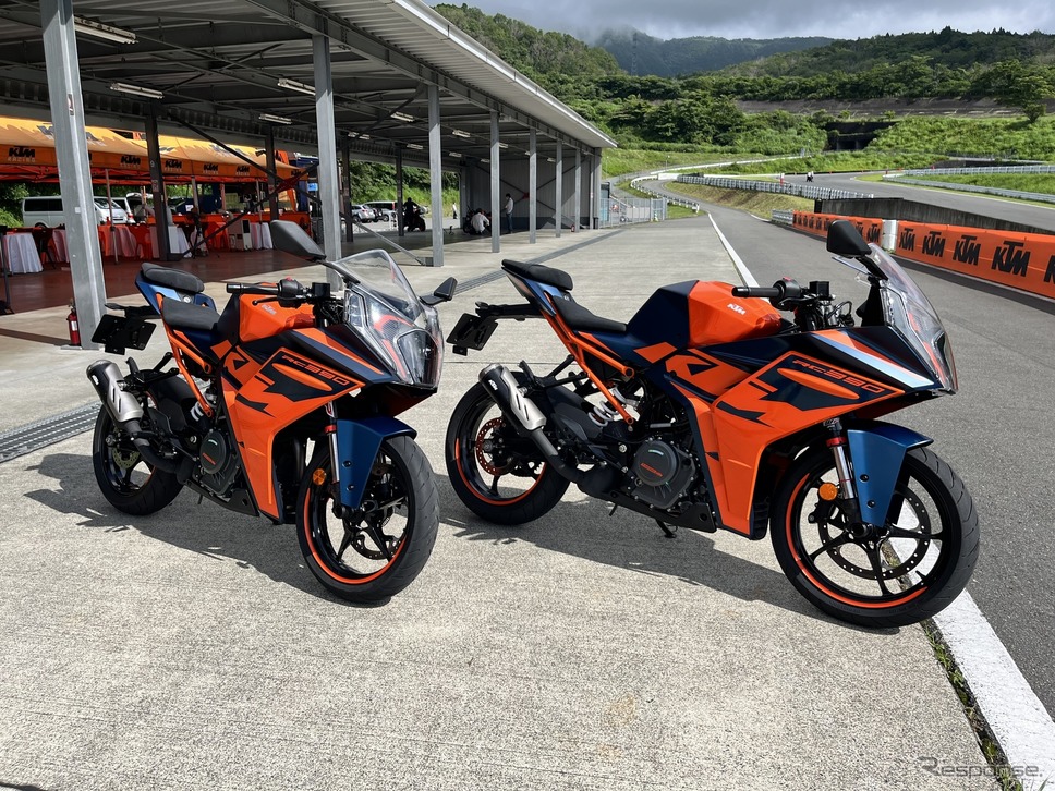 KTM RC390《写真提供 WITH ME》