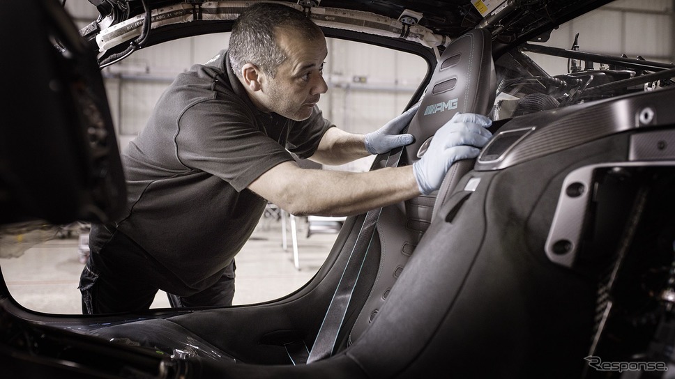 英国の専用工場で生産を開始したメルセデスAMG ワン《photo by Mercedes-Benz》