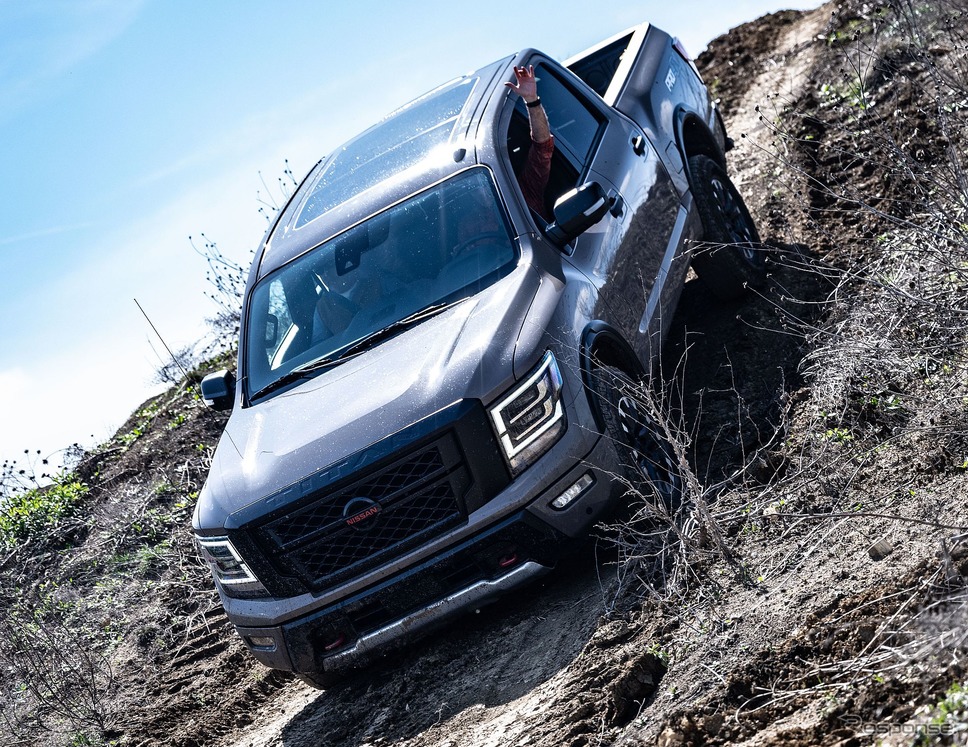 日産 タイタン 「PRO-4X」の2023年モデル《photo by Nissan》