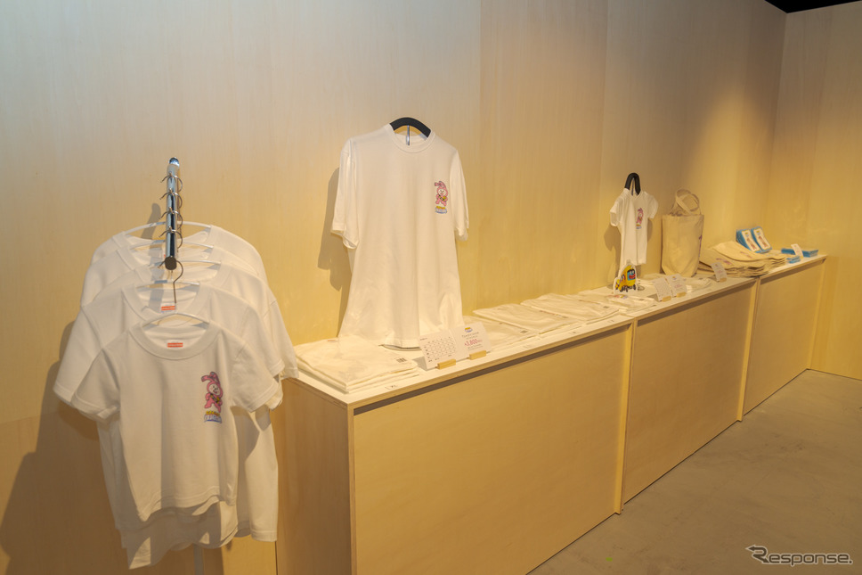てつどうさぎのTシャツは子供サイズもあり。《写真撮影 関口敬文》